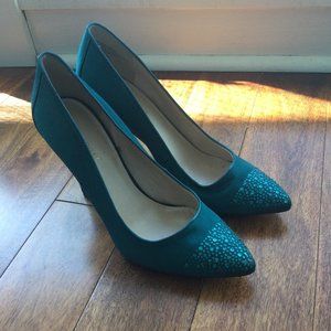 Nine West size 7.5 green heels